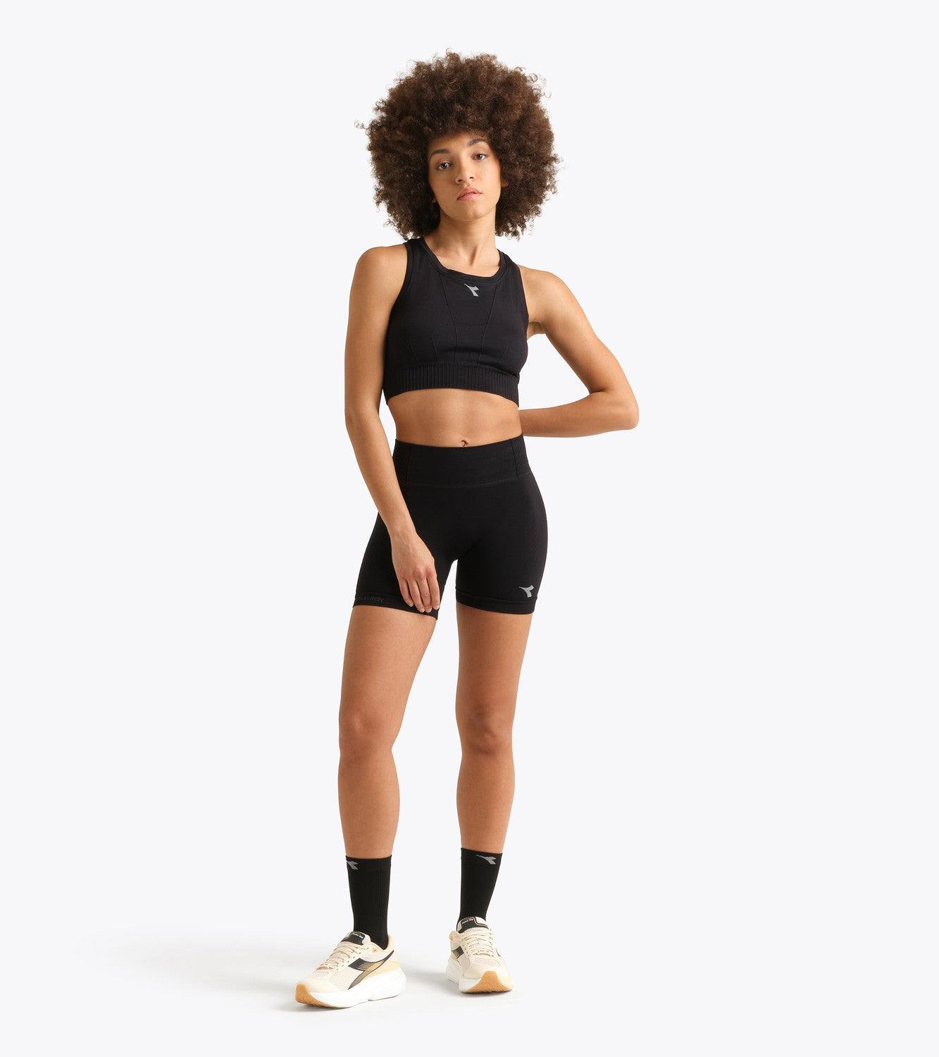 STRATOUNO Shorts - Women's
